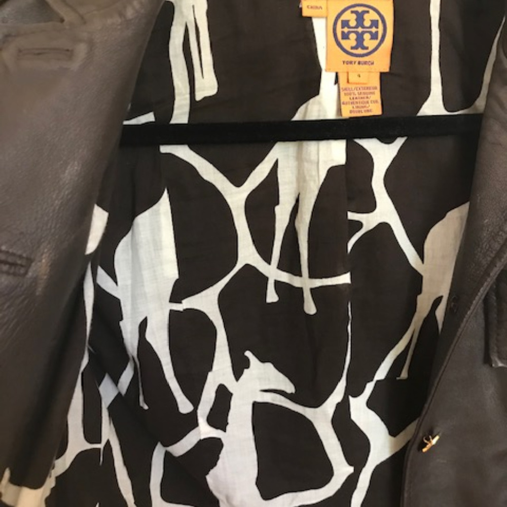Tory Burch Leather With Gold Logo Buttons - Picture 4 of 6